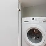 Comfy Centre By Renters