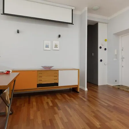 Apartman Comfy Centre By Renters *